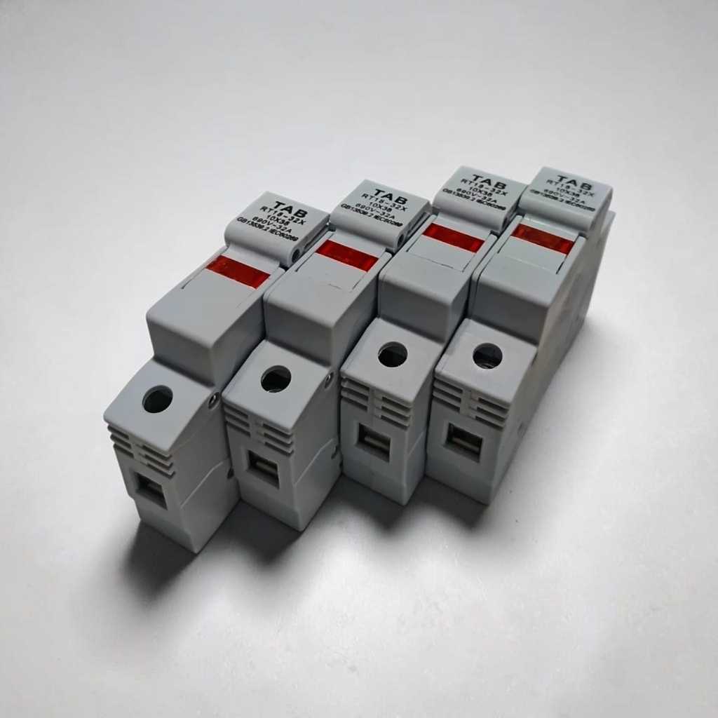TAB FUSE CATRIGE RT18-32 WITH LAMP 10X38 DIN RAIL MODEL MCB