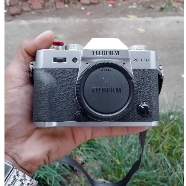 Fujifilm XT-10 Fujifilm XT 10 Lensa 7Artisan 25MM