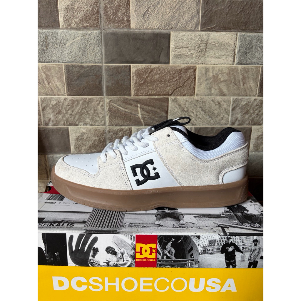 sepatu DC Lynx Zero