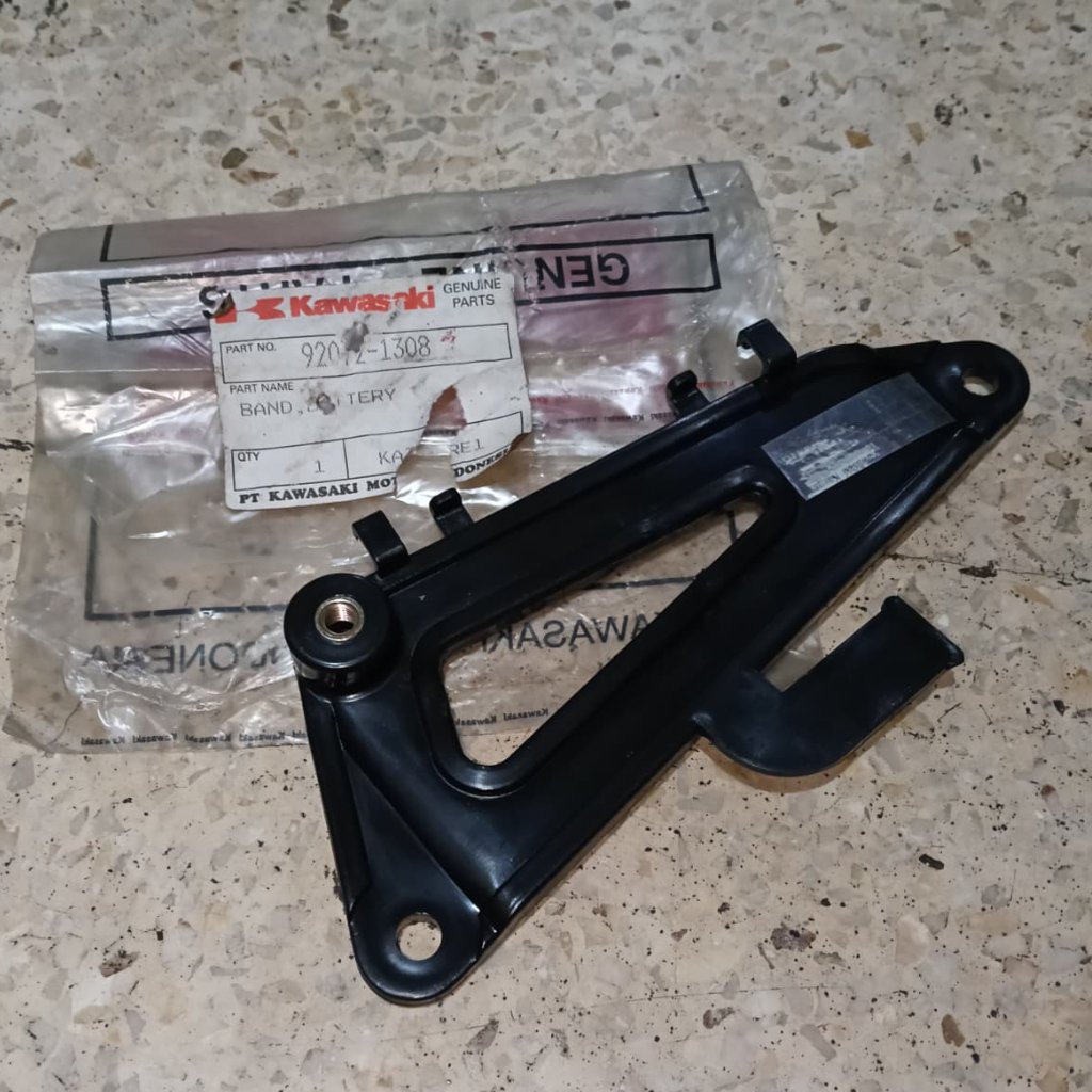 Plastik tutup aki Kaze Plastik aki Kaze Band Battery Kaze 92072-1308