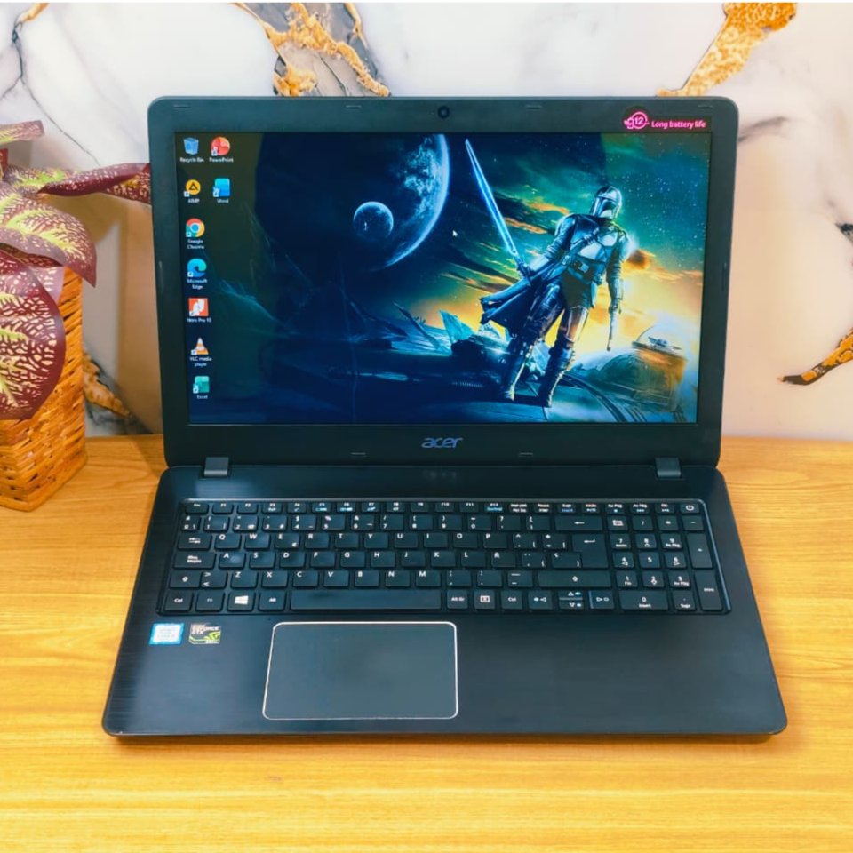 Acer aspire F5-573G intel core i5 7200u ram 16gb ssd 256gb nvidia Geforce GTX 950m 4gb led 15,6 inch