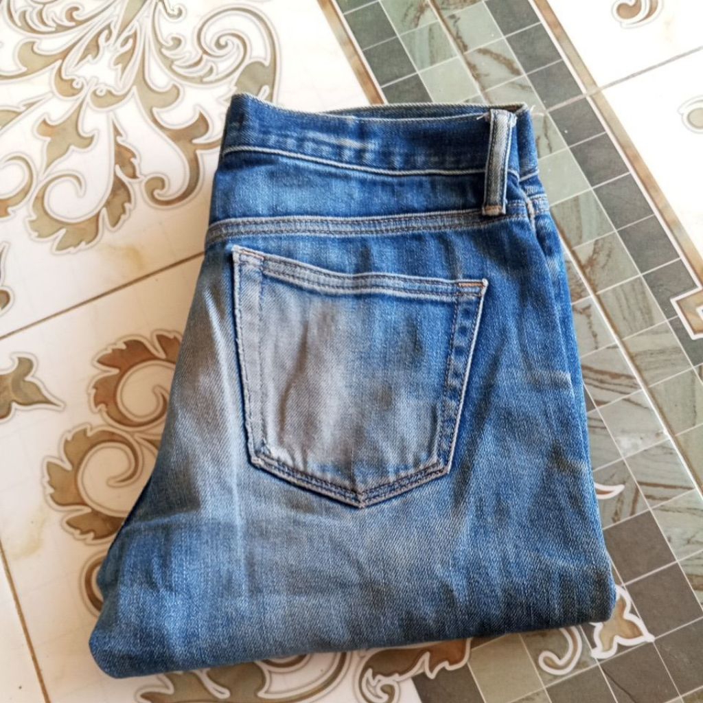 Celana Jeans Denim Second Bekas Branded Pl UNIQLO Selvedge Size 30