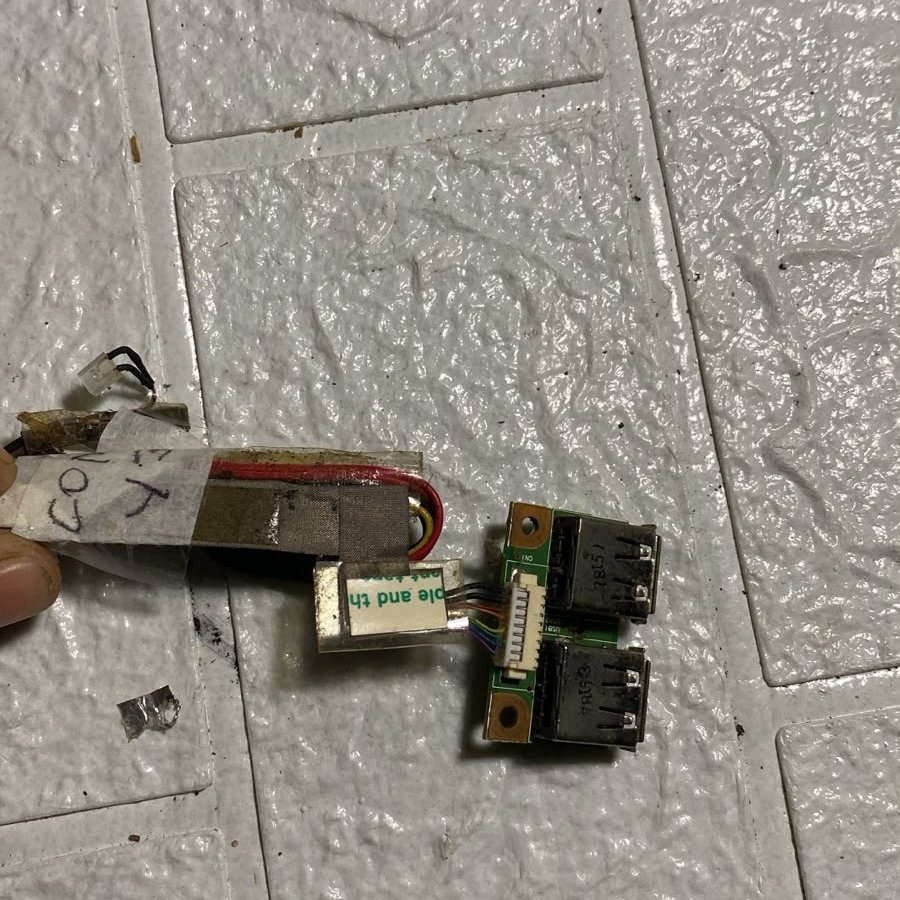 USB compaq v3700