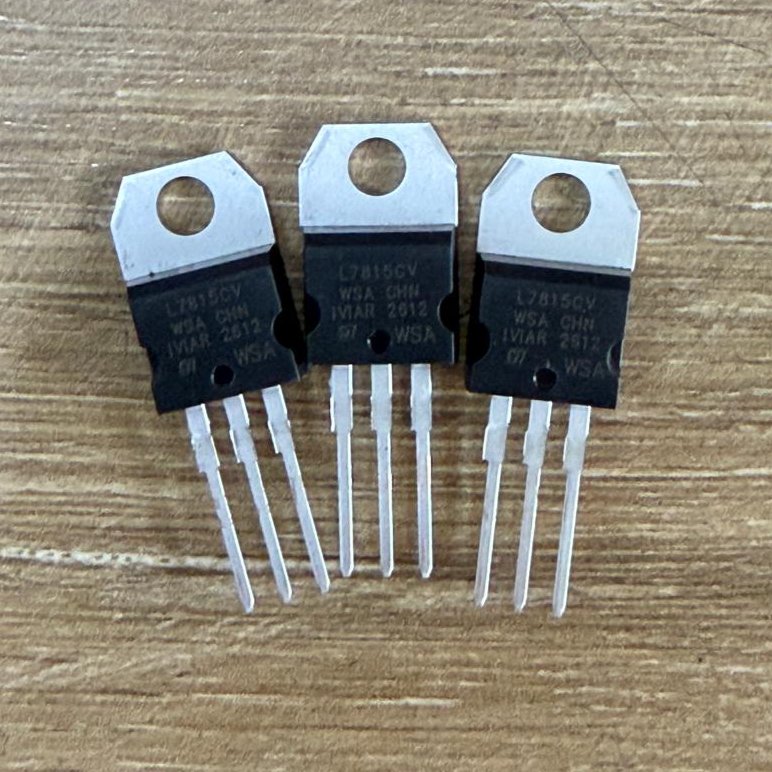 IC Transistor L 7815 KW2 L7815