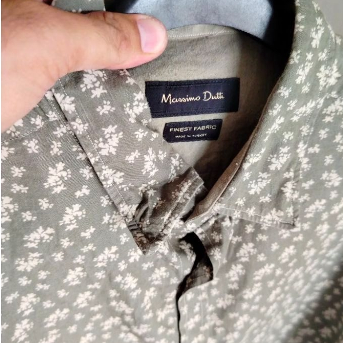 kemeja pria SIZE L MASSIMO DUTTI motif