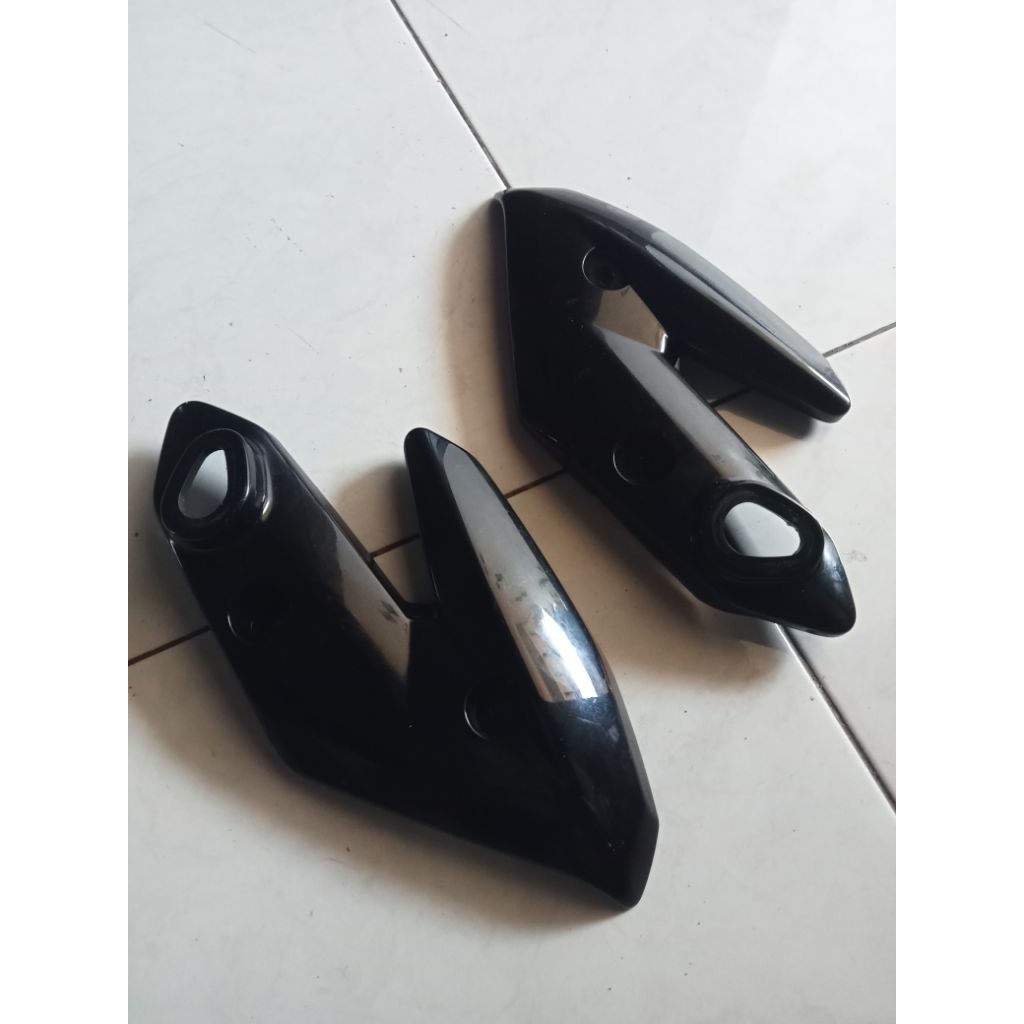 kupingan lampu depan Scorpio z new robot oryginal copotan motor