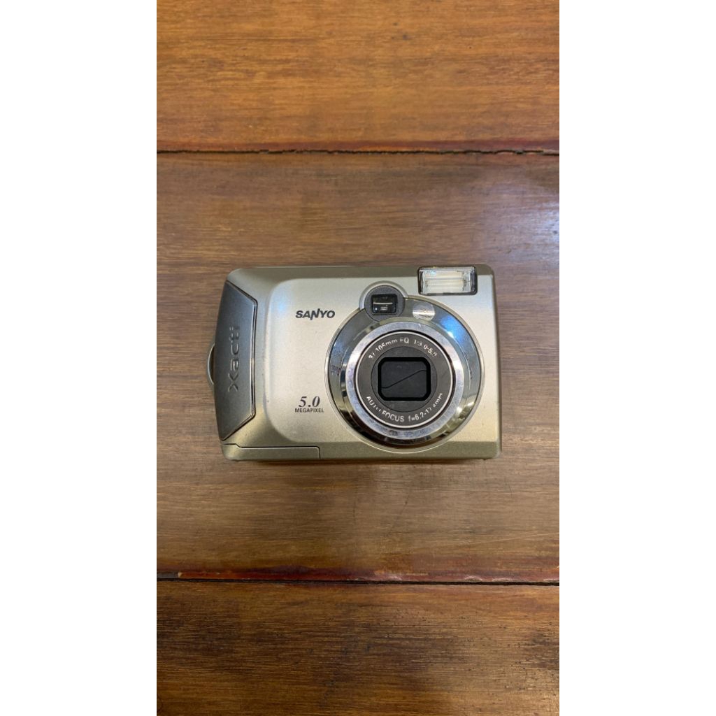 kamera digital sanyo Xacti S5