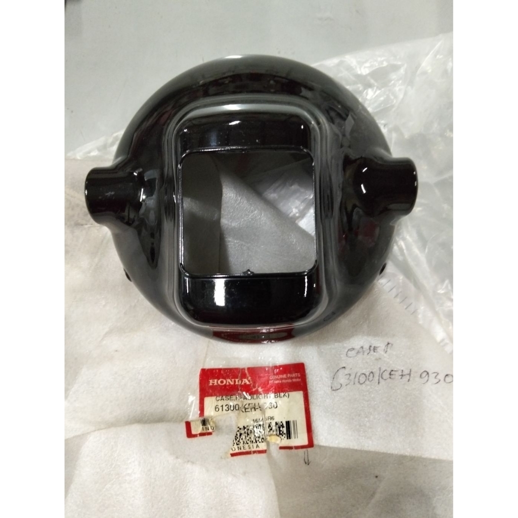 Batok lampu depan atau Case headlight motor Mega pro pertama part 61300KEH930