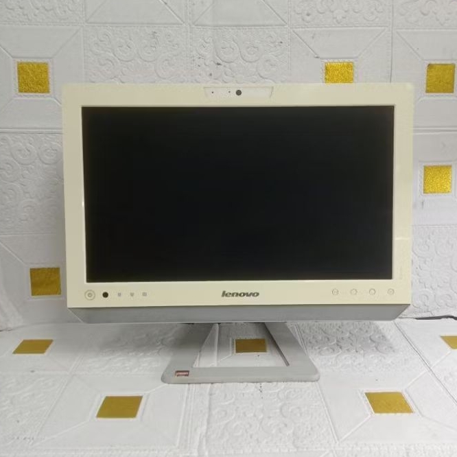 PC ALL IN ONE LENOVO AMD.RAM 4 GB.HDD 500 GB.WIFI.CAMERA