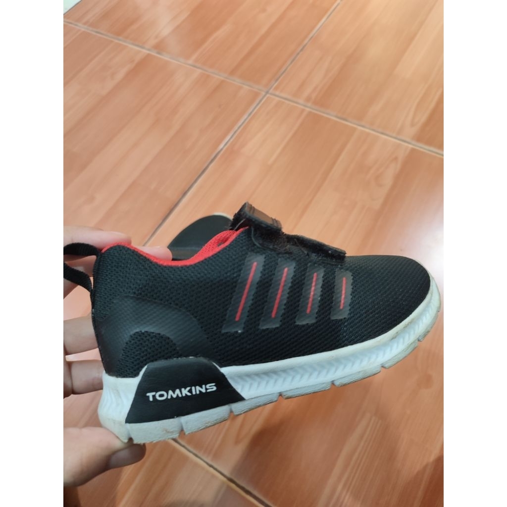 Sepatu Tomkins Uk. 25 PRELOVED