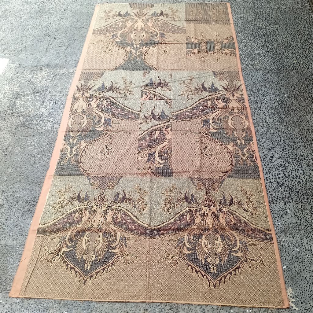 Aksesoris Kain Batik Prada Emas