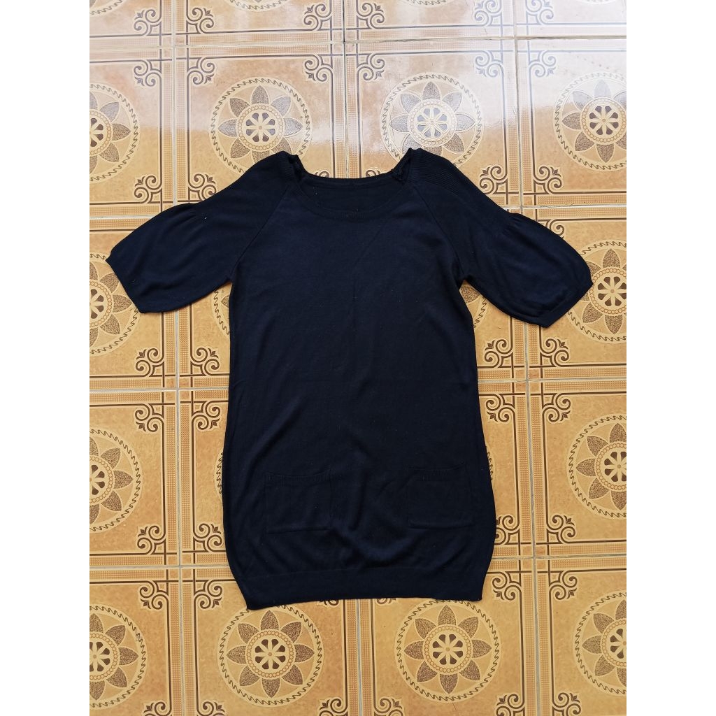 Atasan / Tunik Knit Lengan Balon Hitam