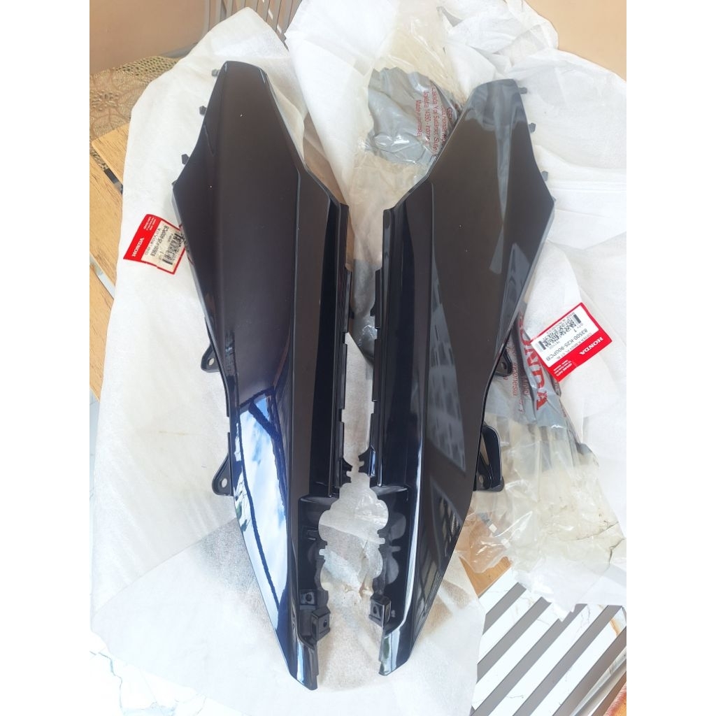 cover body bodi belakang honda beat Fi injeksii kanan kiri Biru PCB original ahm honda 83500 83600-k