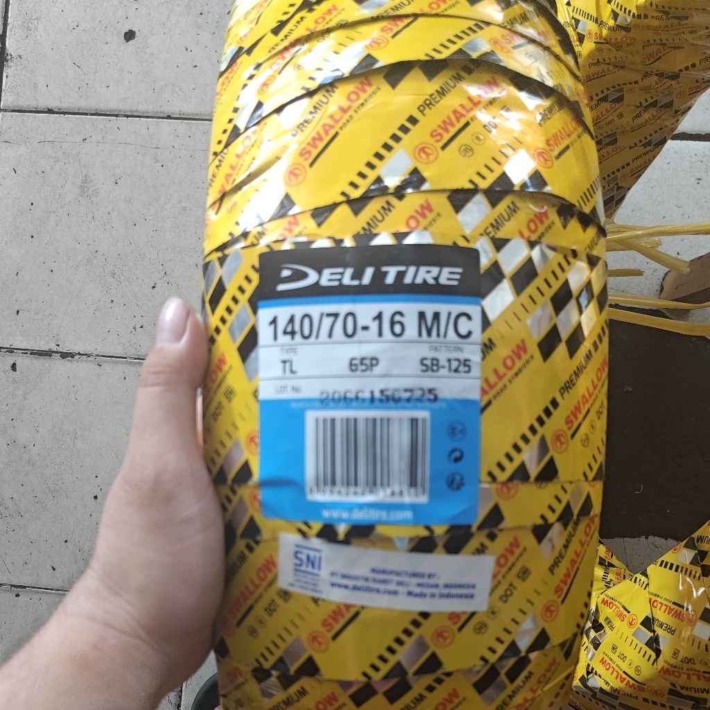 ban luar swallow tubeless 140/70-16 sb125