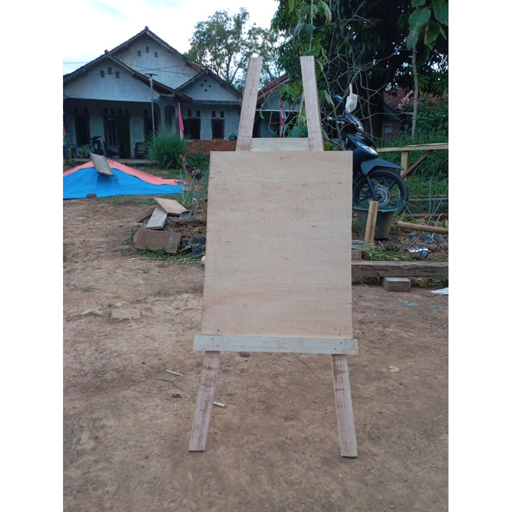 

dudukan lukis canvas