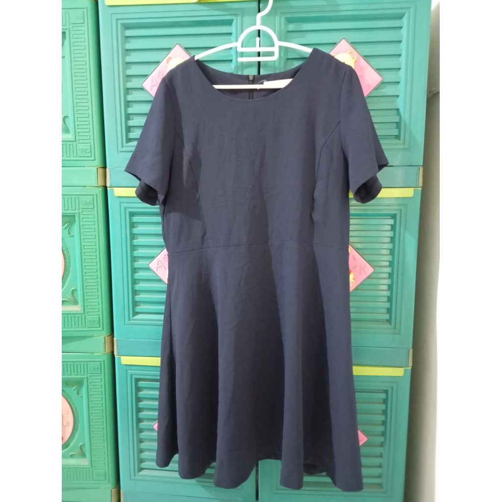 {PRELOVED} GAUN A LINE NAVY