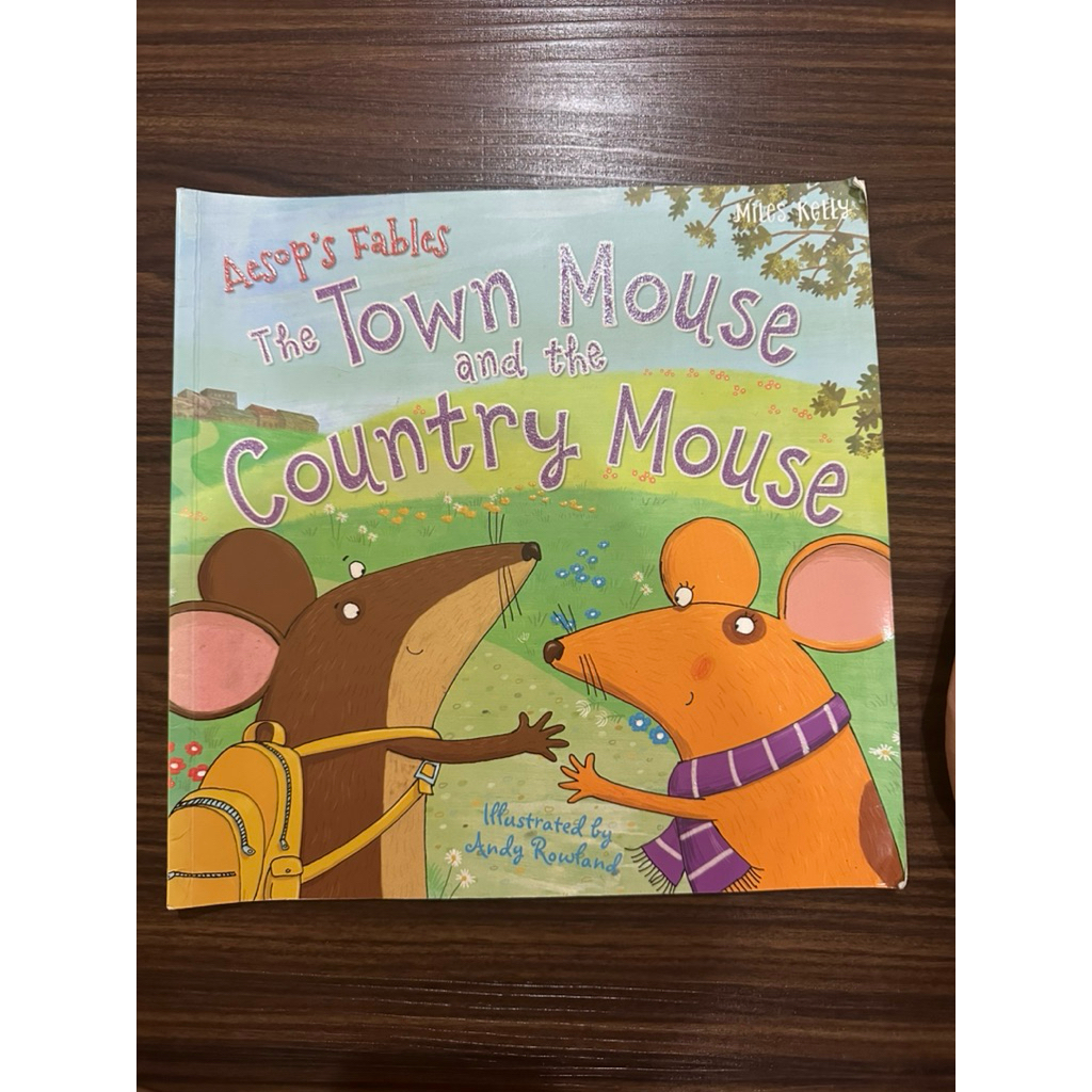 buku cerita anak Town Mouse and Country Mouse