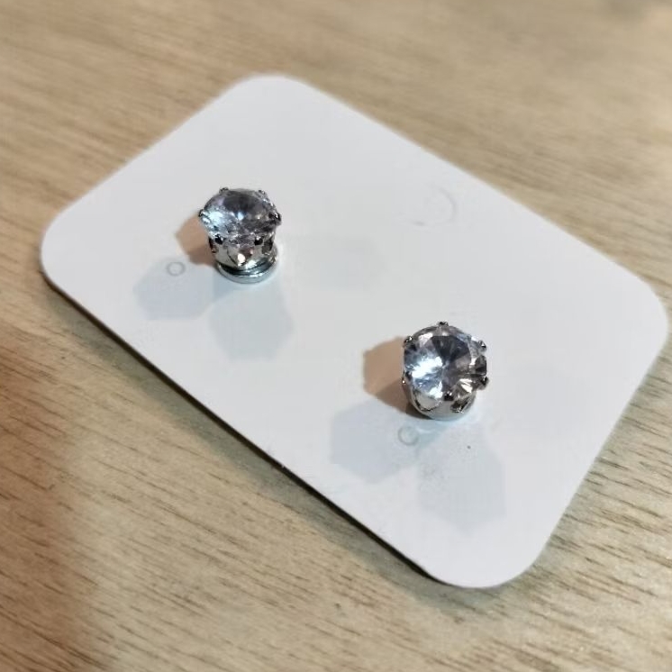 Anting Magnet Tindik Piercing Tempel Permata Putih Premium Diamond Berlian Cowok