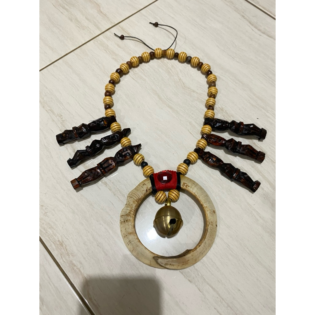kalung Taring babi asli