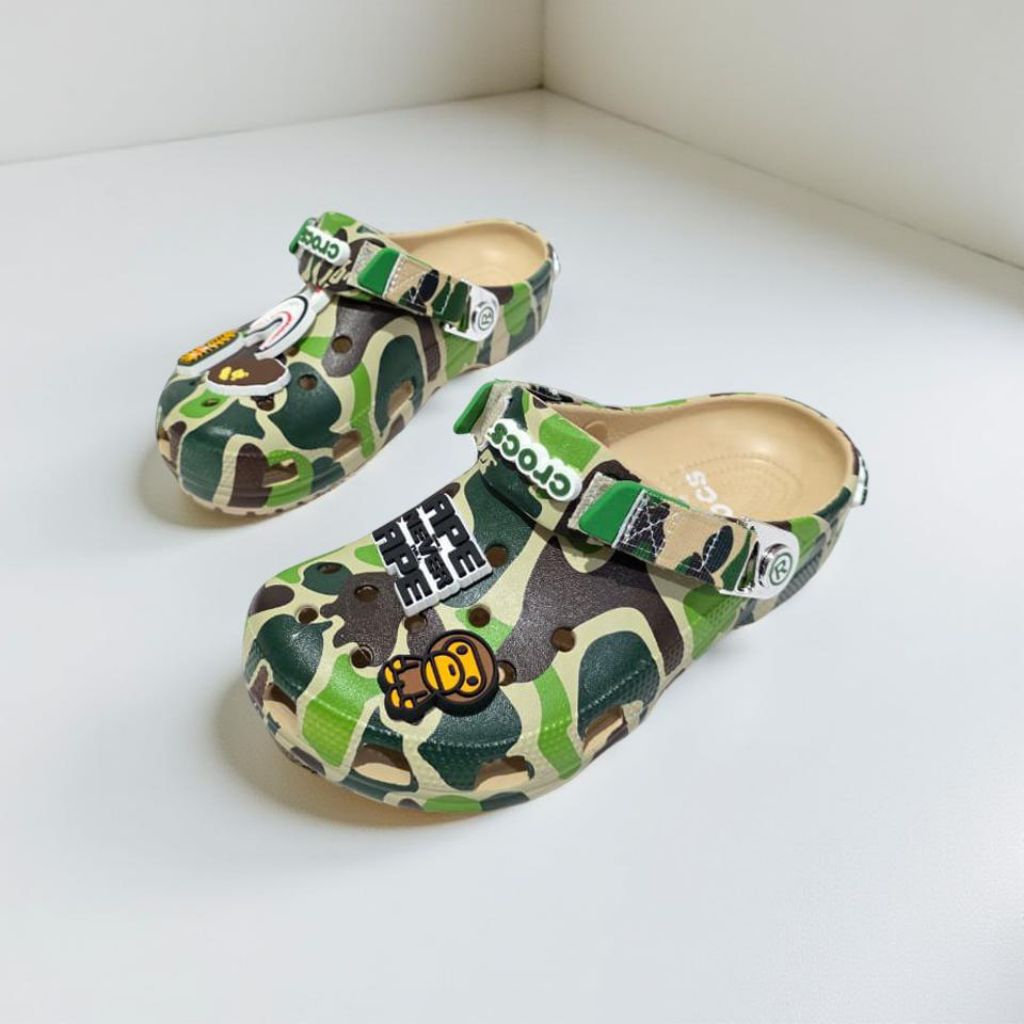 SENDAL CROCS PRIA BAPE X CROCS CLASSIC CLOG SENDAL KARET PRIA