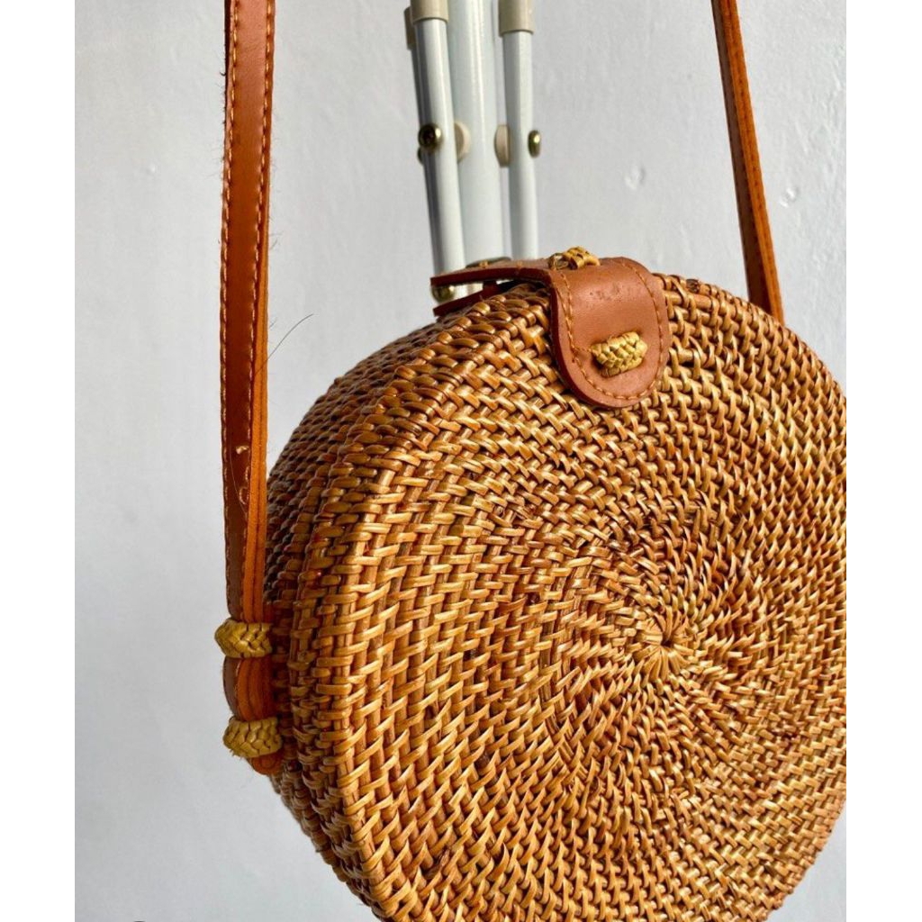 TAS ROTAN BULAT BALI 15CM/TAS SLEMPANG/TAS ANTIK
