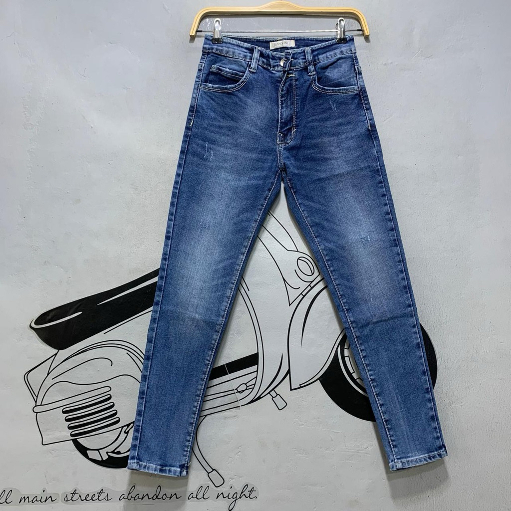 Mikaila Ripped Jeans/Celana Pensil 7/9 Jeansline Ripped Jeans 1605