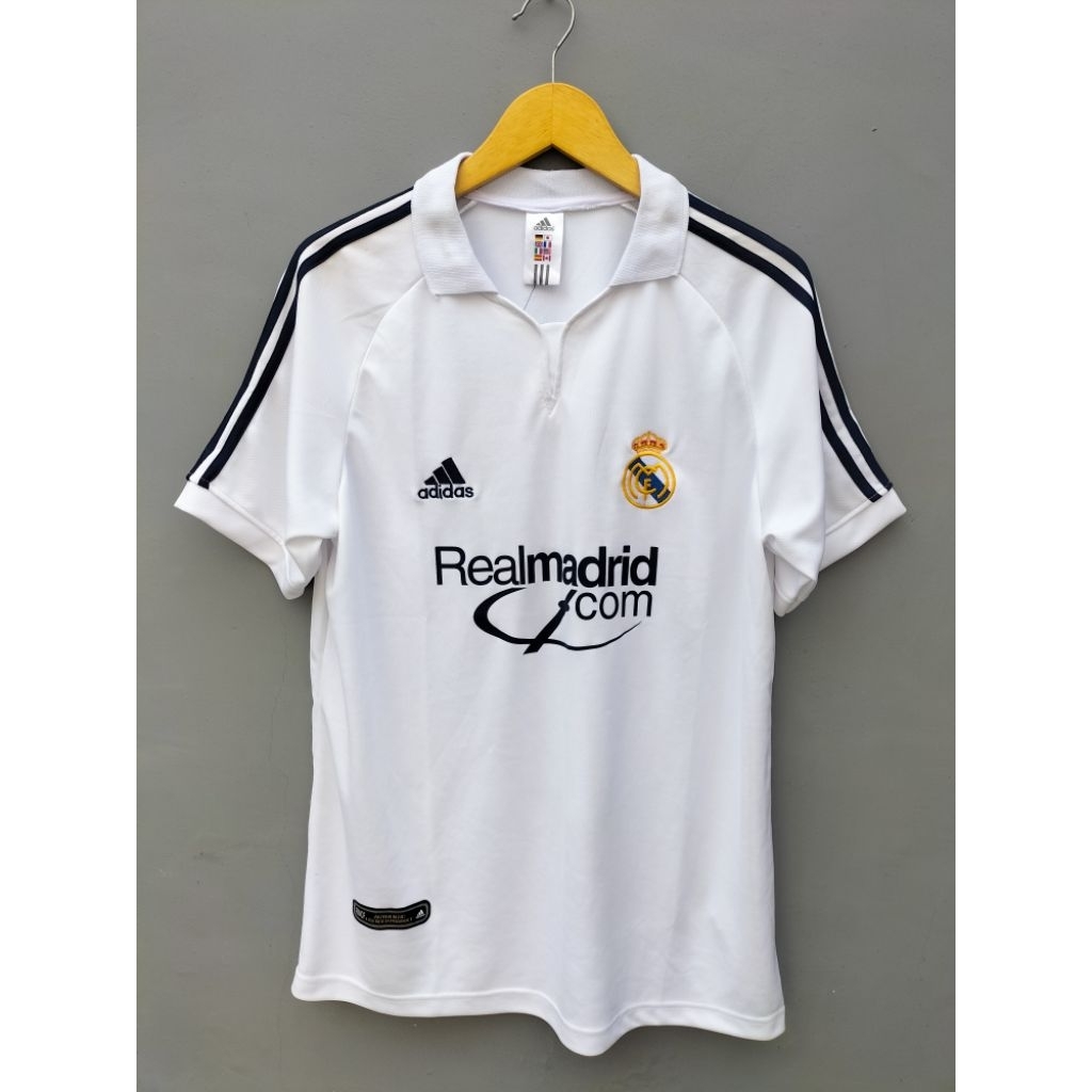JERSEY REAL MADRID HOME RETRO MUSIM 2001/2002