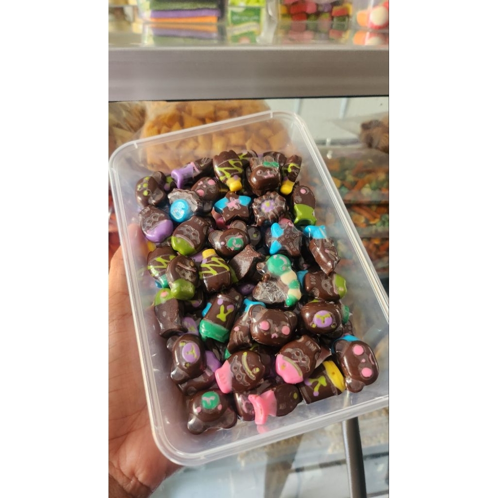 

coklat karakter mini isi 100,125,40,44,70