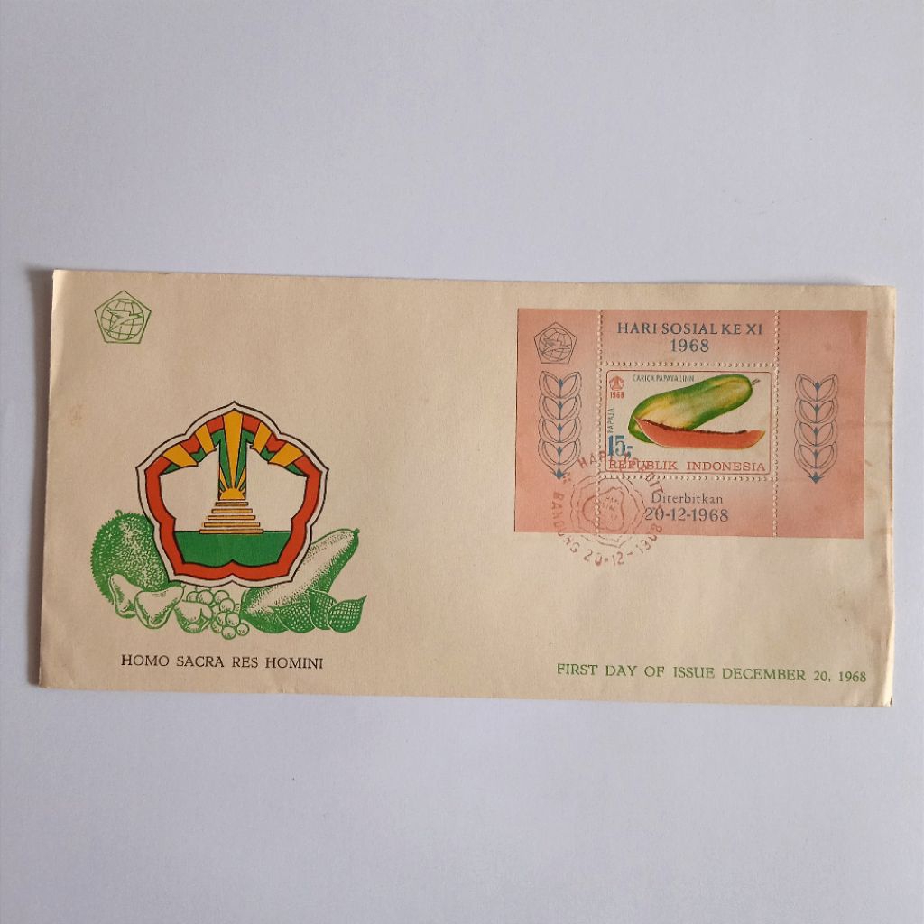 

Antik Vintage Perangko Sampul Hari Pertama Hari Sosial ke XI Seri Buah²an Carica Papaja Linn Terbit 20 Desember 1968 Utuh Layak Koleksi