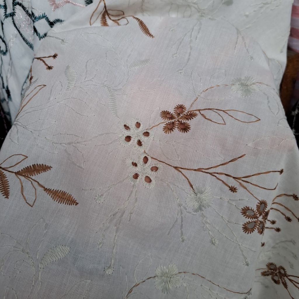 kain katun bordir | kain katun bordir motif | kain katun bordir bolong premium | kain katun bordir  