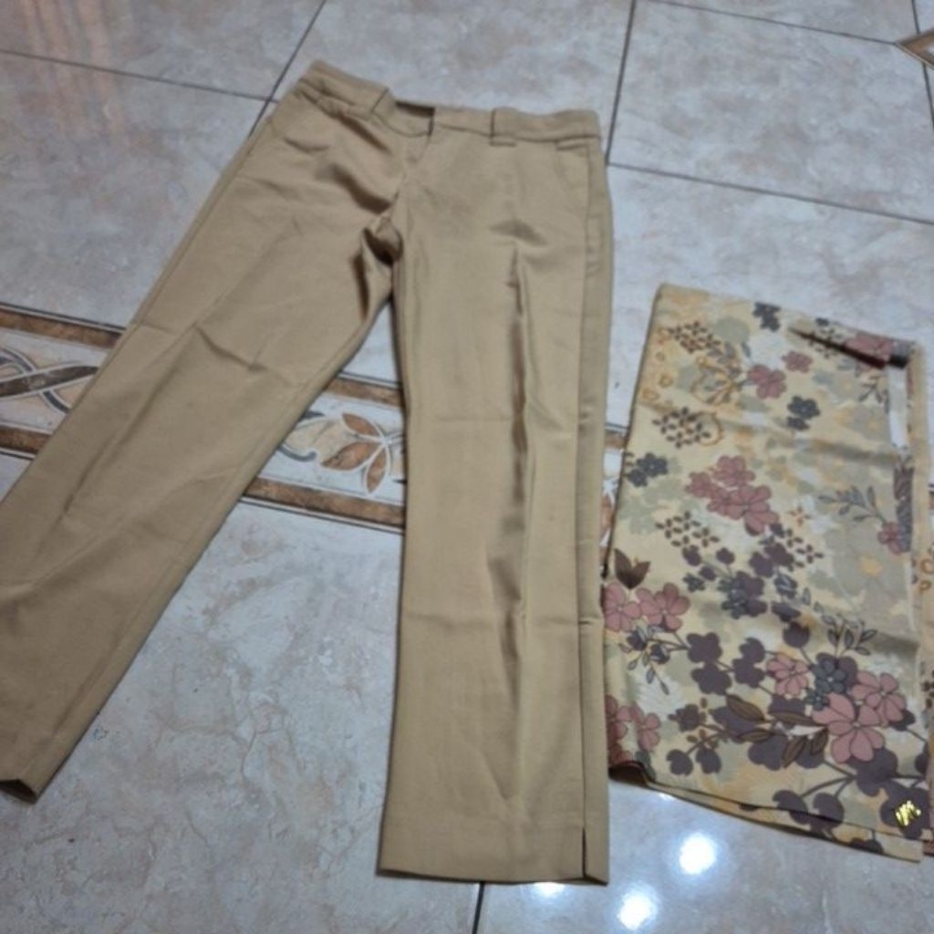 celana bahan brand BERSHKA