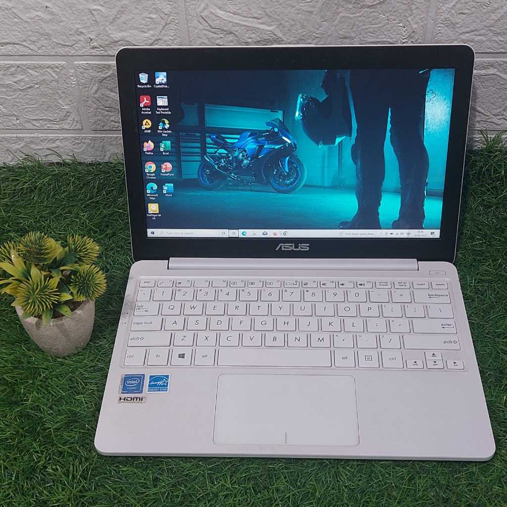 Netbook Asus E203MAH Intel N4000 Ram 4GB SSD 128GB Windows 10