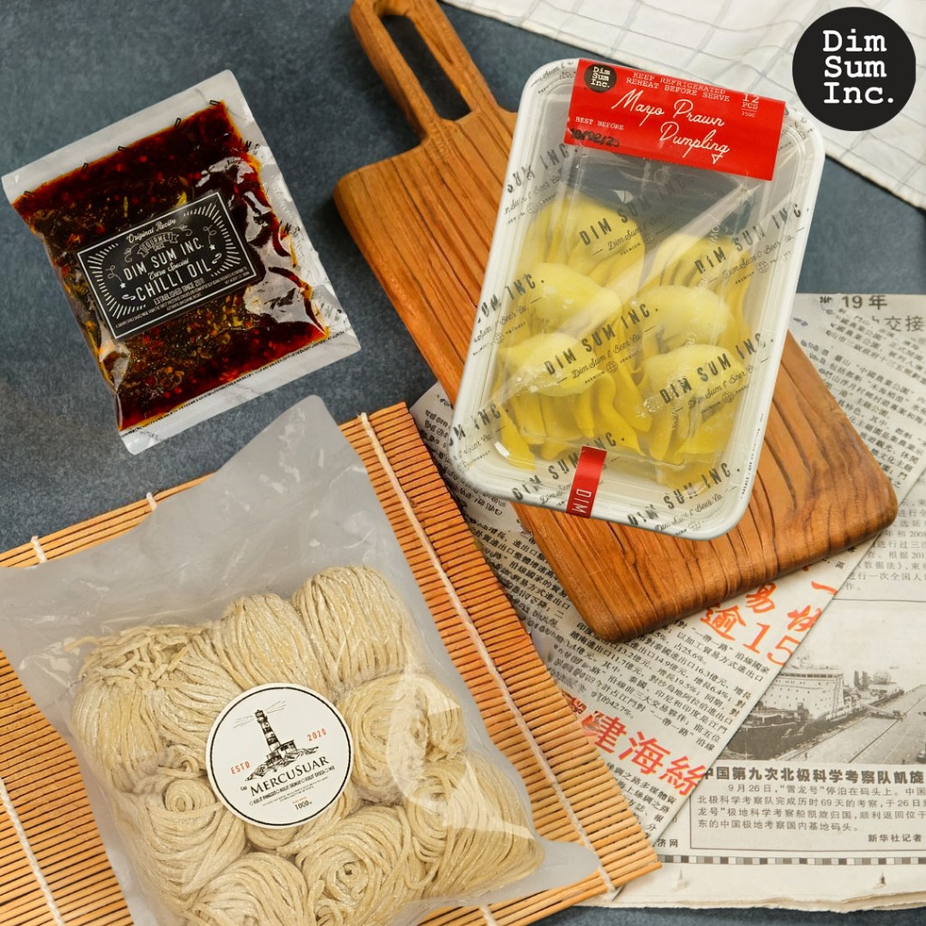 

Bakmie / Mie x Mayo Prawn Dumpling / Pangsit Goreng Mayonaise x Chili Oil Sachet / Minyak Cabai I Paket Special Bakmie by Dimsum Inc