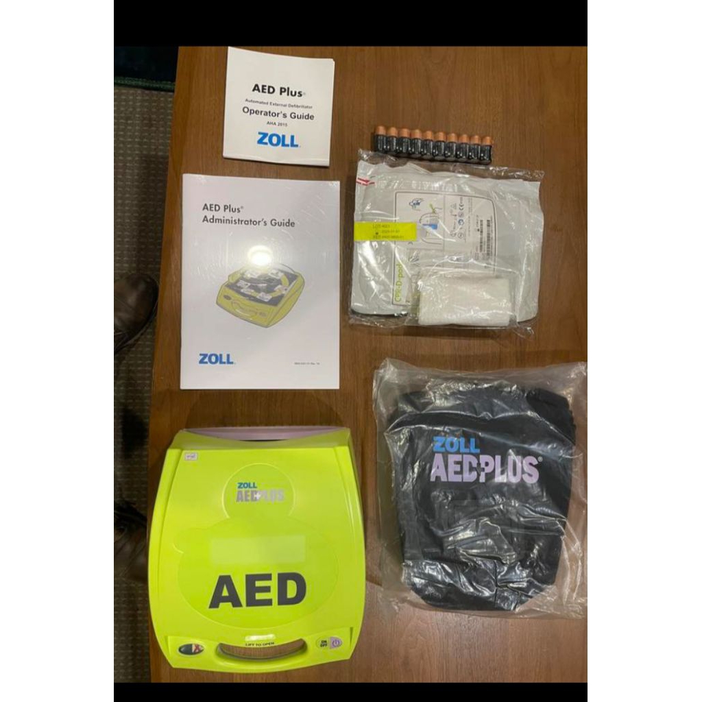 AED ZOLL plus/ defibilator AED ZOLL plus