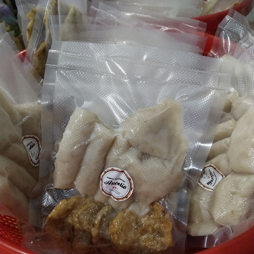 

Pempek Palembang İkan Tengiri Asli Mix 10pcs