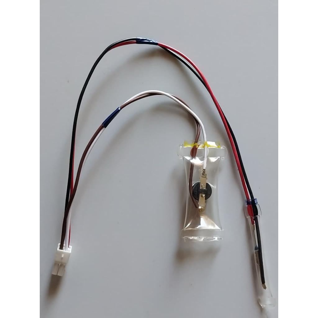 PIUS DEPROS KULKAS 2 PINTU SANYO/AQUA