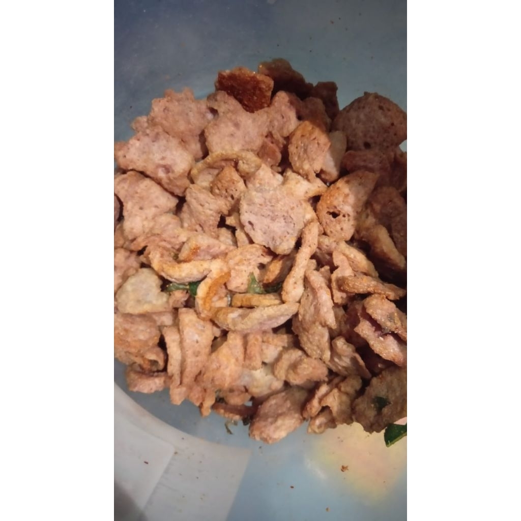 

Basreng Hitam Kriuk Pedas daun jeruk 500 gr