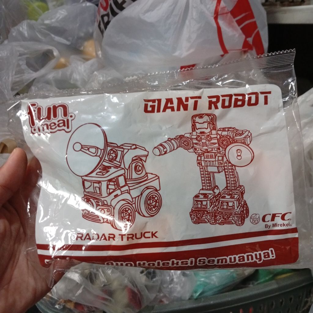 cfc toys fun meal giant robot 2025 radar truck