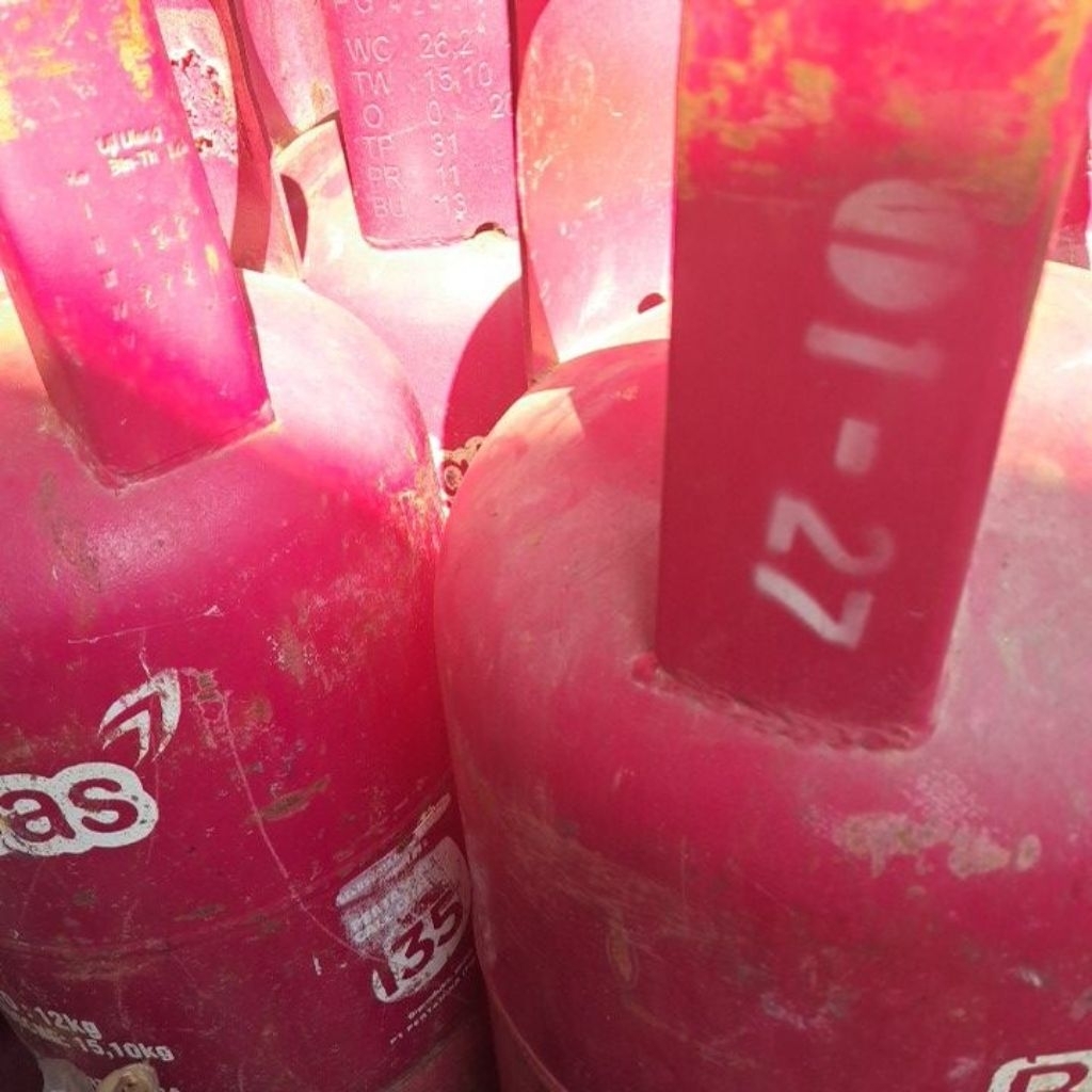refill gas 12kg berat 27.10kg segel