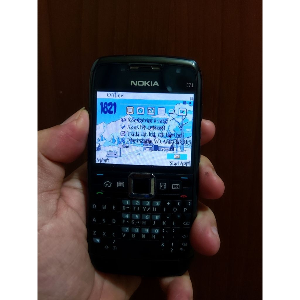 Nokia E71