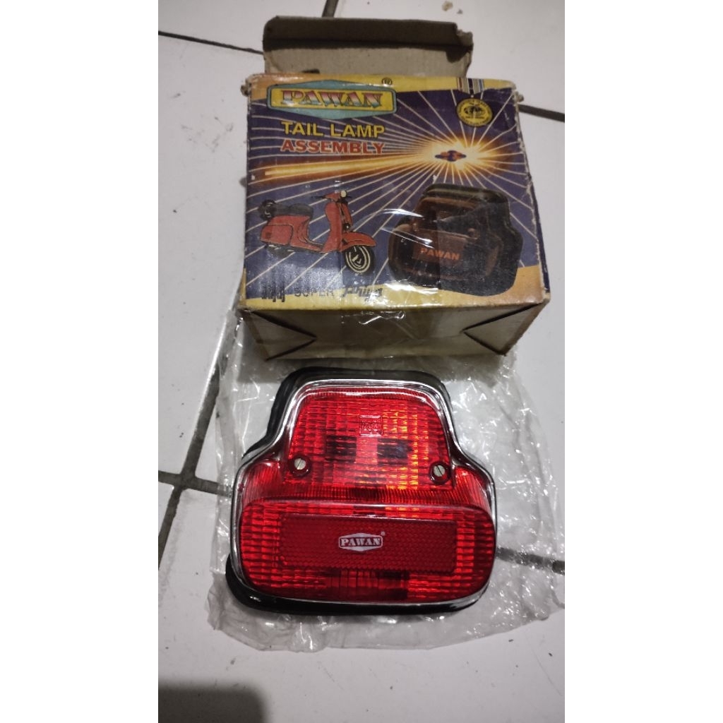 stoplamp lampu belakang vespa bajaj priya bajaj 150 bajaj super bajaj deluxe