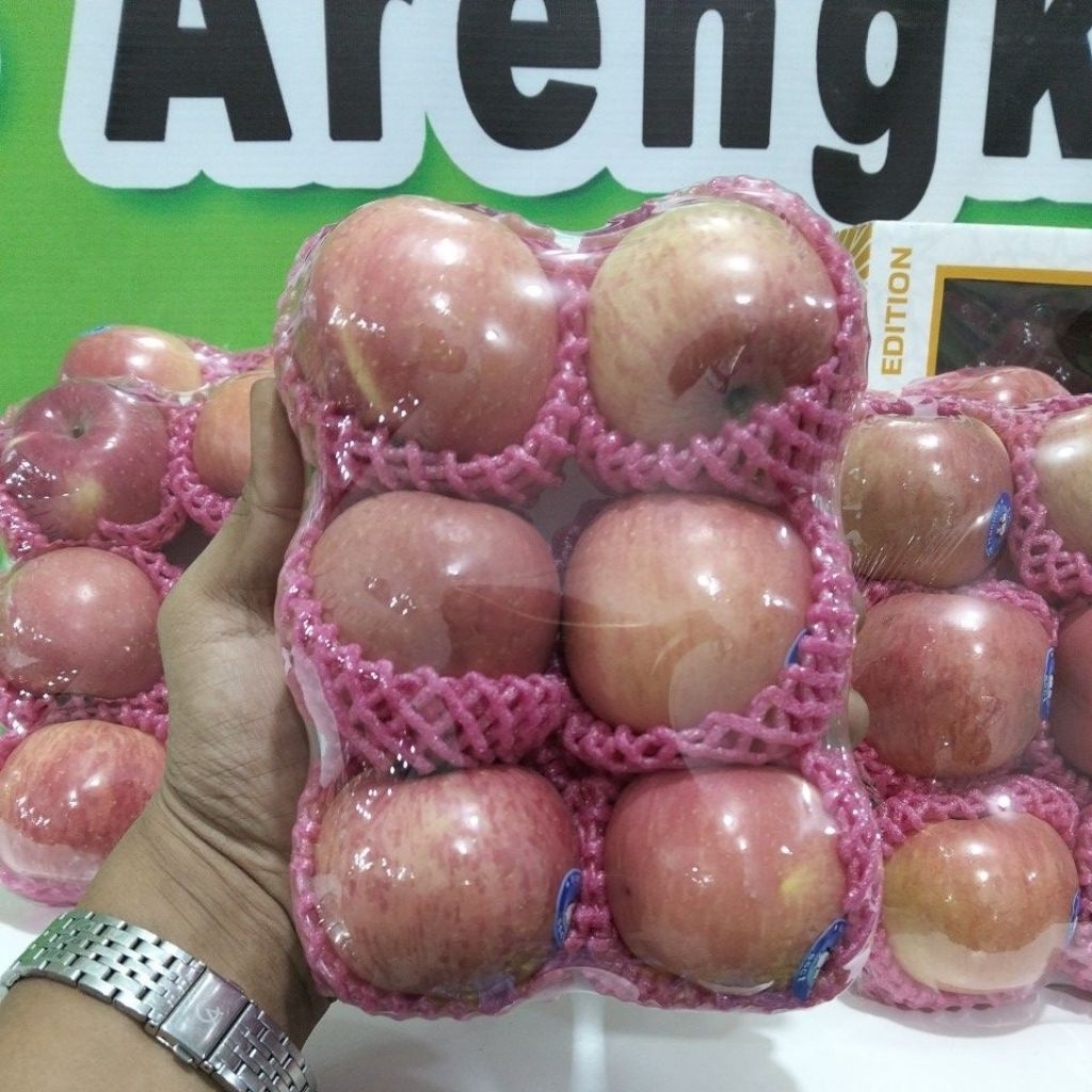 

apel Fuji pack isi 6 biji fresh manis & garing