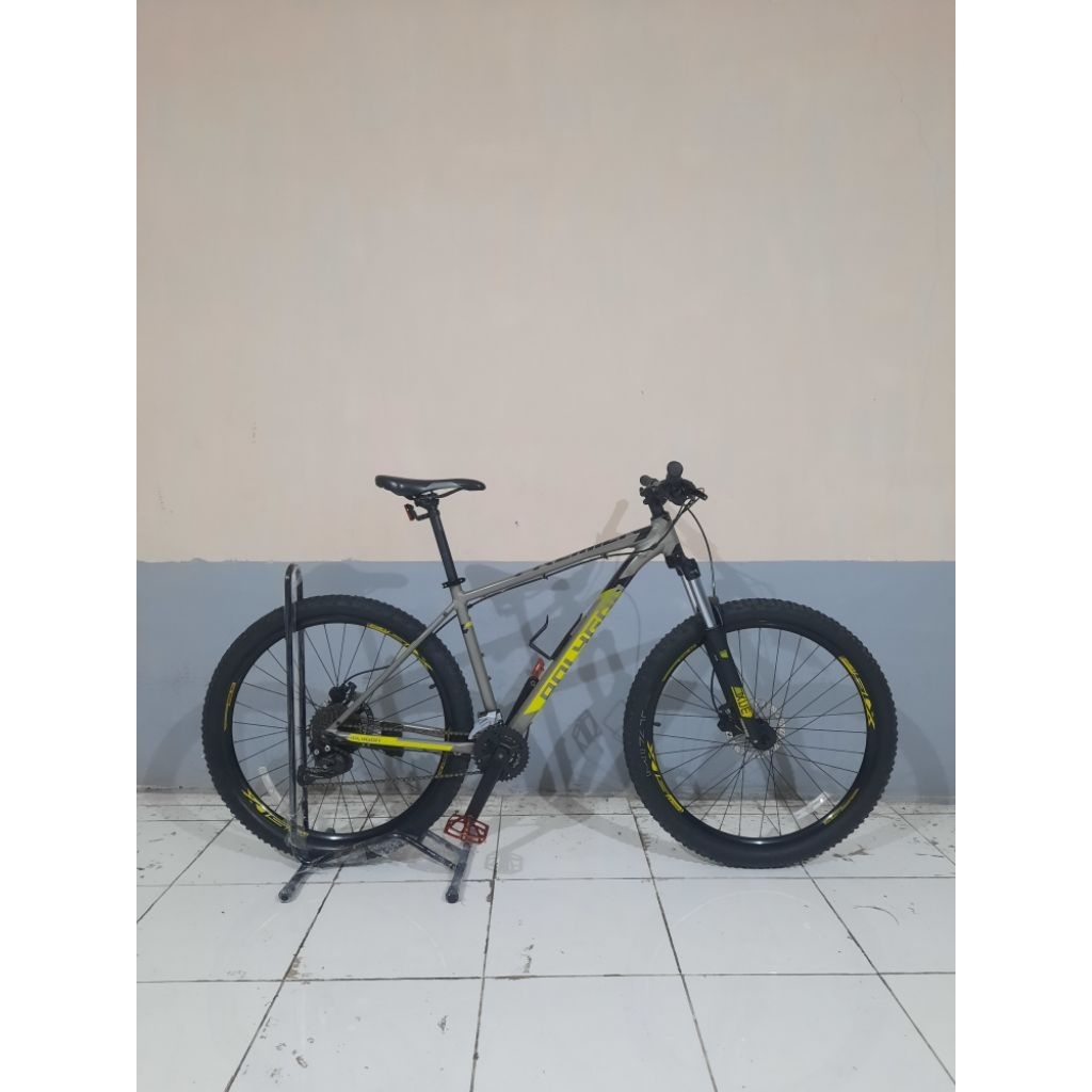 POLYGON PREMIER 5 SILVER TAHUN 2022