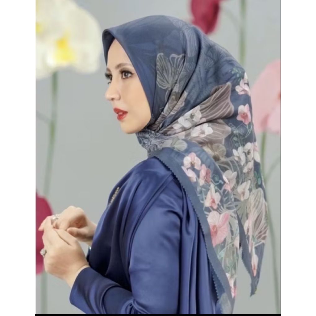 Buttonscarves As Is Orchide Extended Navy