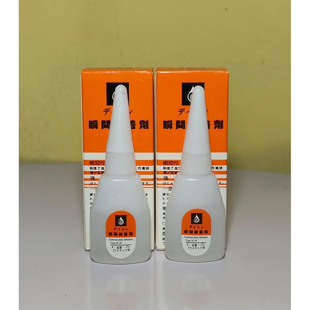 

Lem Setan Super Lengket Lem Perekat