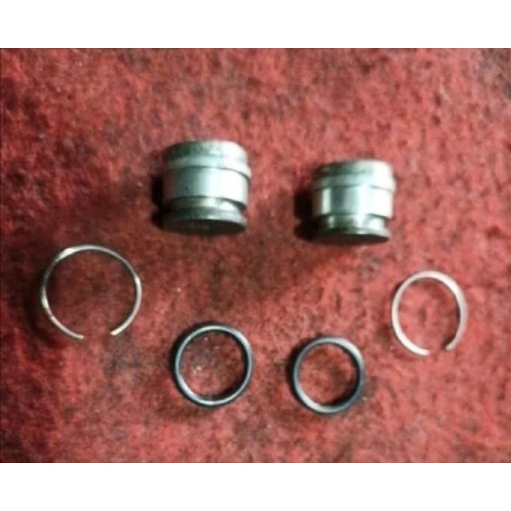 TUTUP AS SHOCK DEPAN +SET RING KLIP motor Beat fi, Scoopy, SPACY original