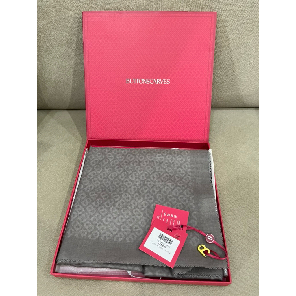 Tapis Square NEW Buttonscarves Fungi