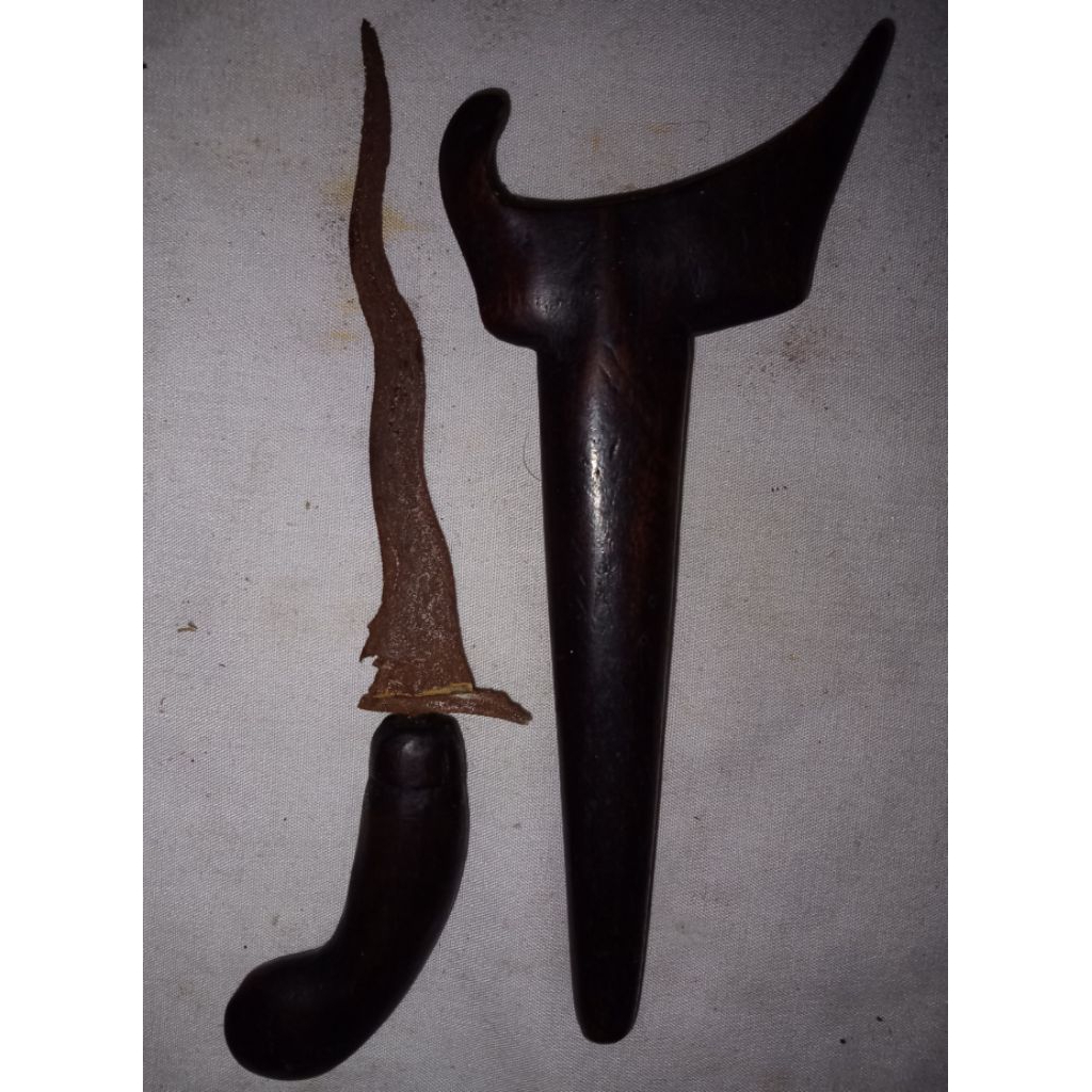 Keris Sepuh Pandowo Cinarito