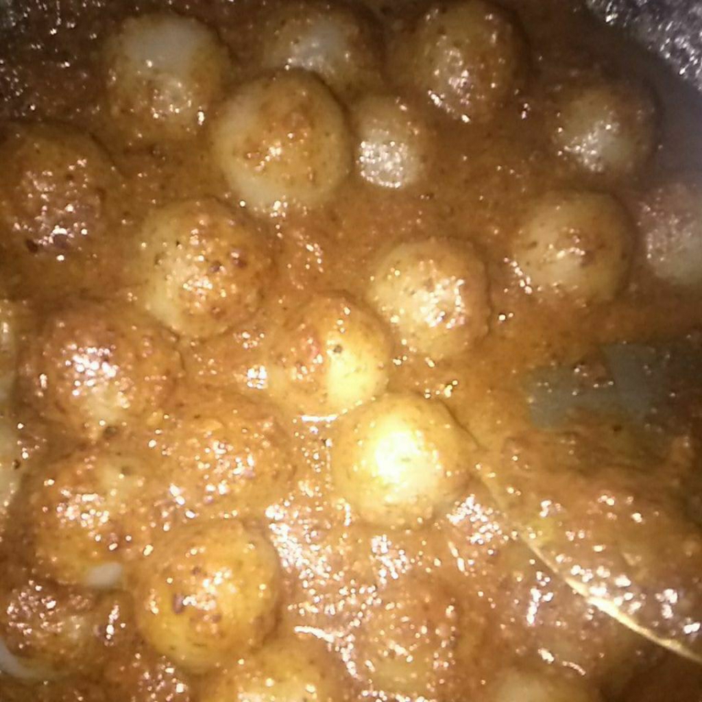 

cilok bumbu kacang isi ayam suwir