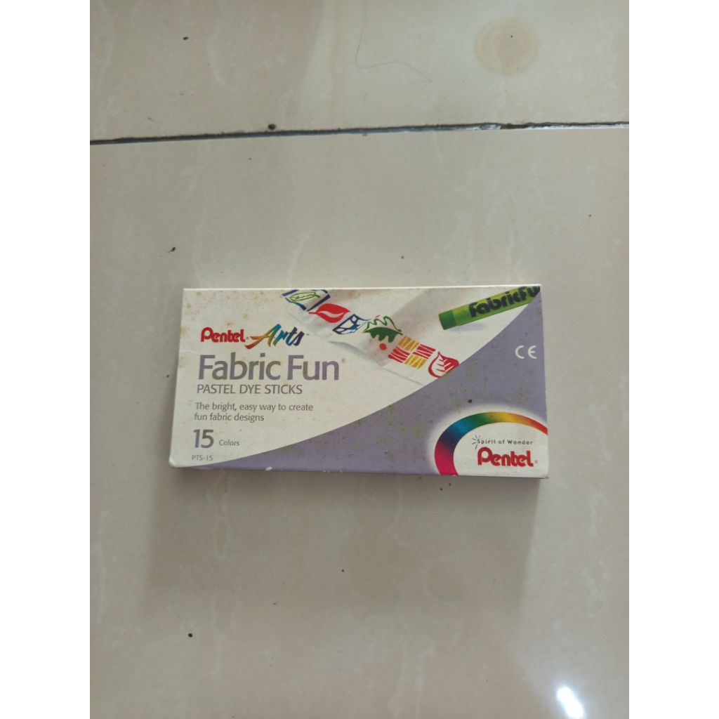 

Pentel arts fabric fun crayon untuk gambar baju dye sticks